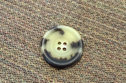 Matte-Finished Trenchcoat Button in Three Sizes