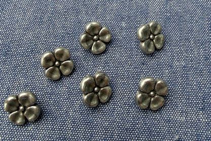 Small Metal Floral Shank Button