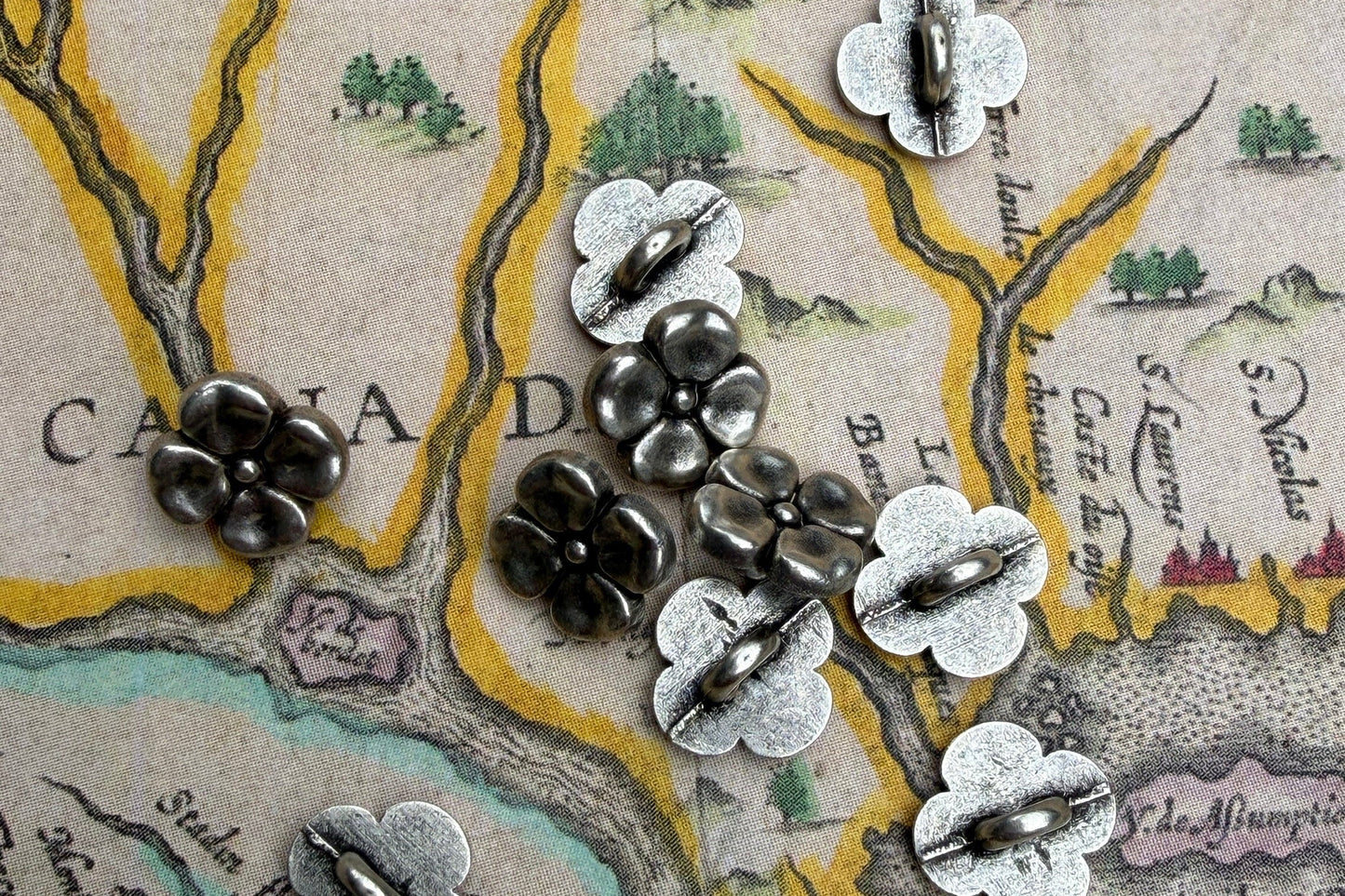 Small Metal Floral Shank Button