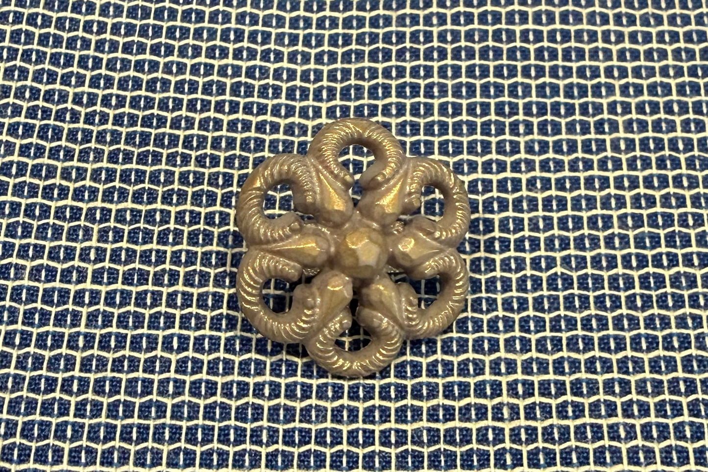 Flower Shank in Plastic (Five Colours)